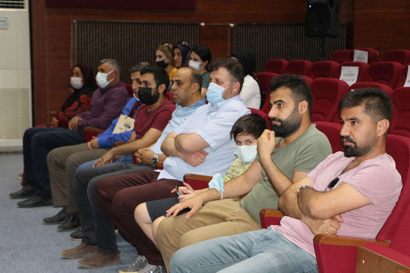 Özcan Yıldız Anadolu İmam Hatip Lisesi’nde mezuniyet coşkusu Özcan Yıldız Anadolu İmam Hatip Lisesi’nde mezuniyet coşkusu